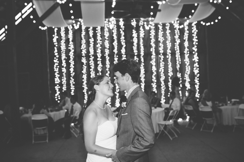 Saskia Kyle Tennessee Barn Wedding