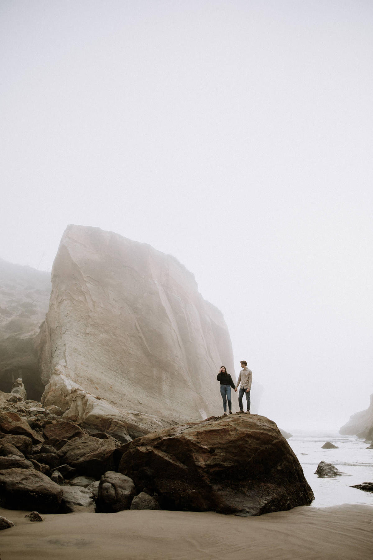 Cape Kiwanda Engagement Photos